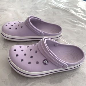 Crocs platform in lavender size 7 women, size 5 men